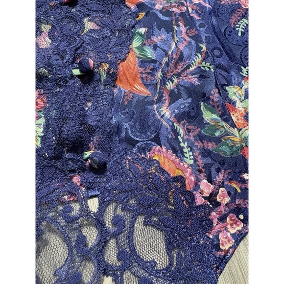 Victoria's Secret Silky Floral Lace Trim Cami Top Feminine Vintage Whimsical - Picture 9 of 10